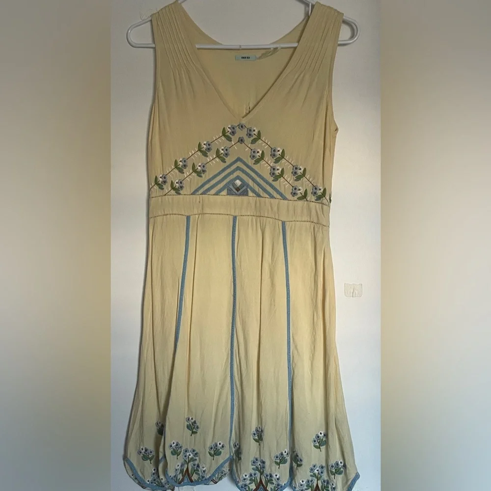 Kimchi Blue 🩵 Yellow and Blue Embroidered Mini Dress, M 💛 - Picture 1 of 7